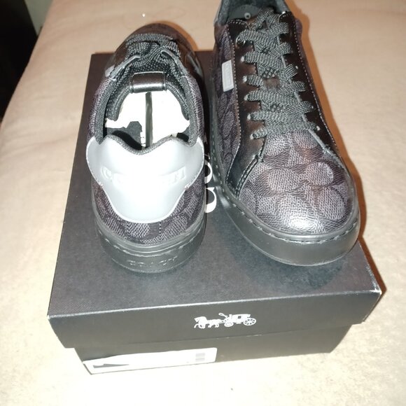 Lowline Low Coach Top Sneaker In Signature Canvas - Picture 6 of 7